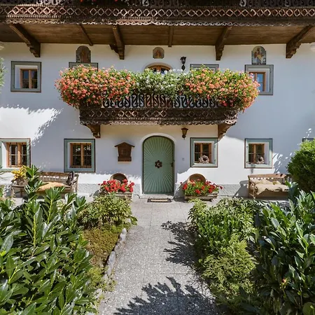 Bauernhaus-schloss Wagrain Country house Ebbs