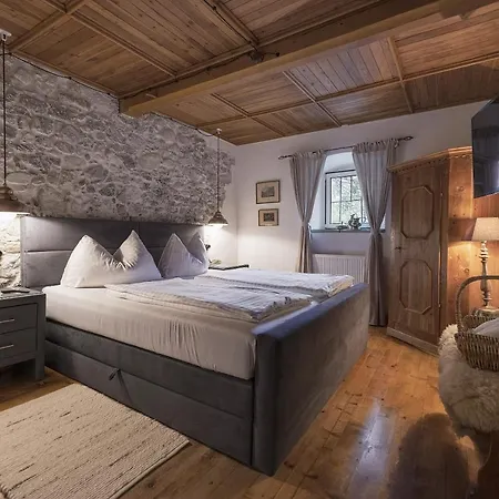 Bauernhaus-schloss Wagrain * Ebbs