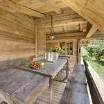 Летний дом Bauernhaus-schloss Wagrain *